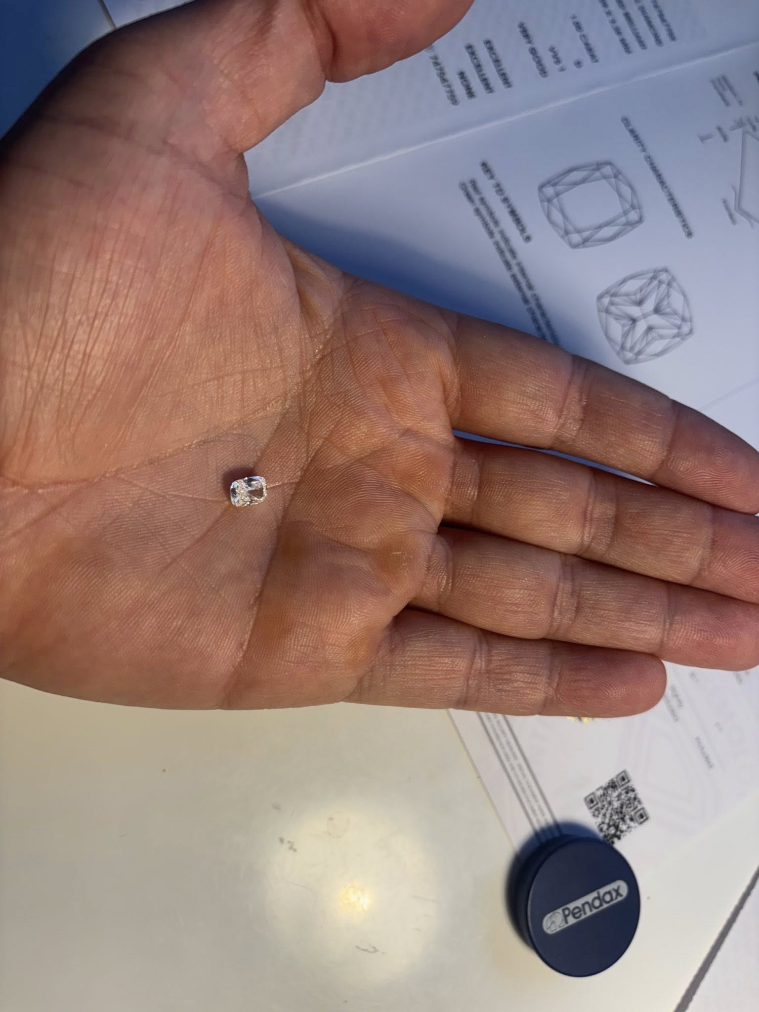 1.00 ct D-Color Diamond Pendant | VVS1 Clarity – IGI Certified & Laser-Verified