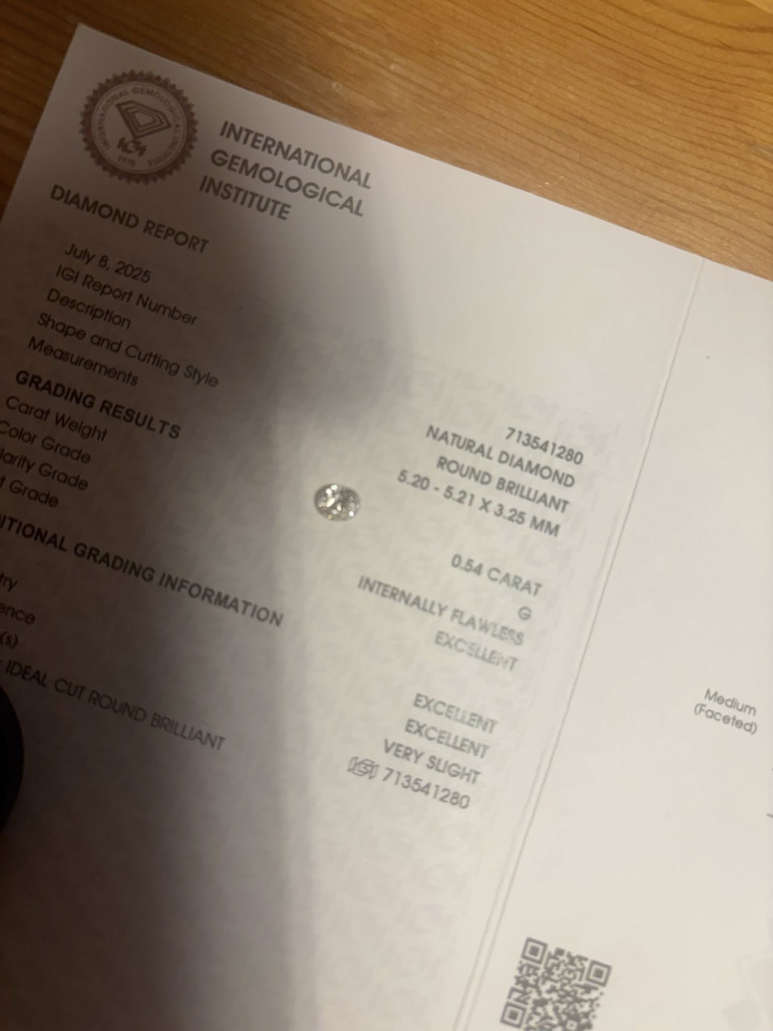 Natural Diamond 0.54 ct Round Brilliant – G / IF – 3EX – IGI Certified & Laser Inscribed