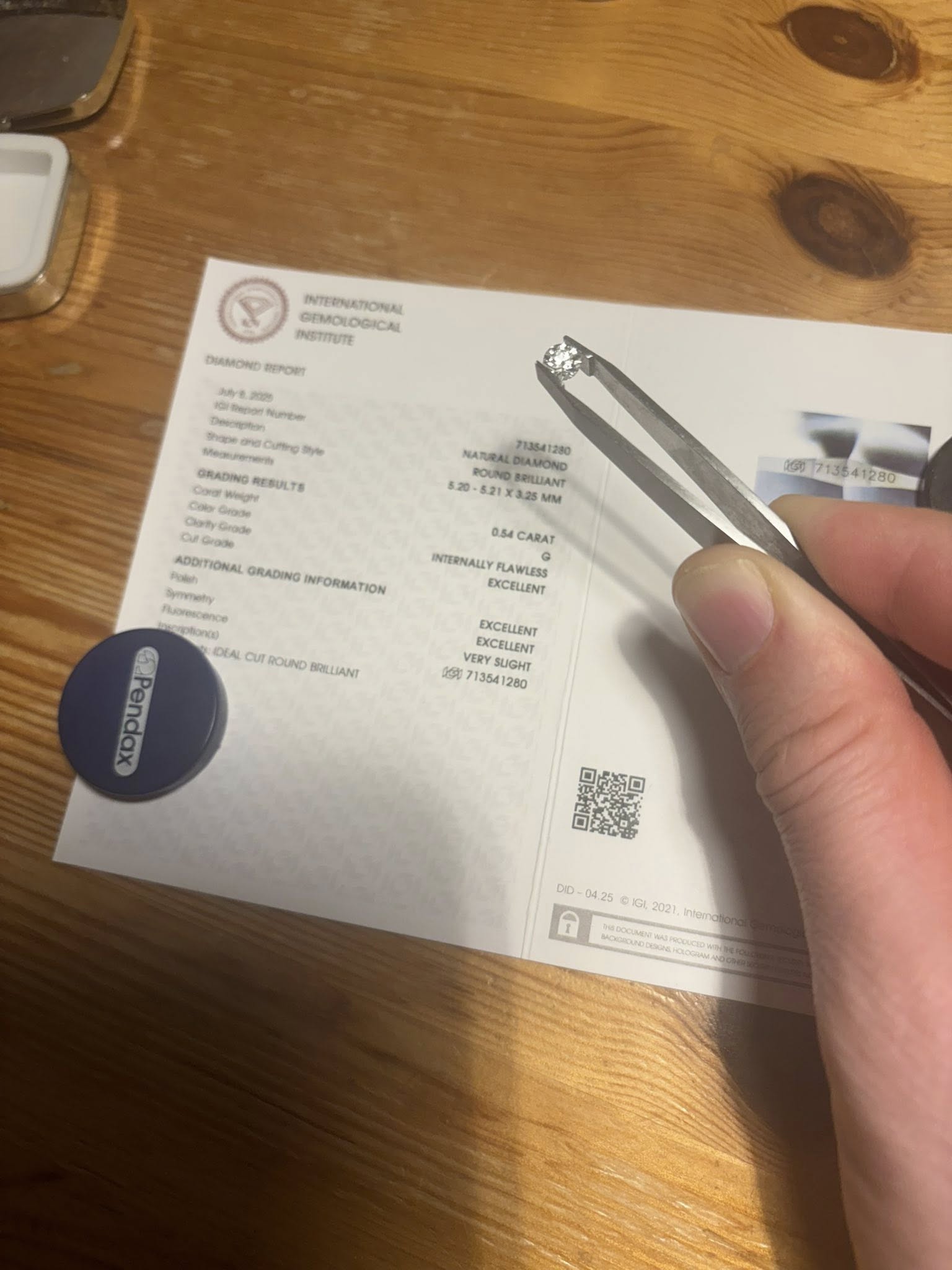 Natural Diamond 0.54 ct Round Brilliant – G / IF – 3EX – IGI Certified & Laser Inscribed