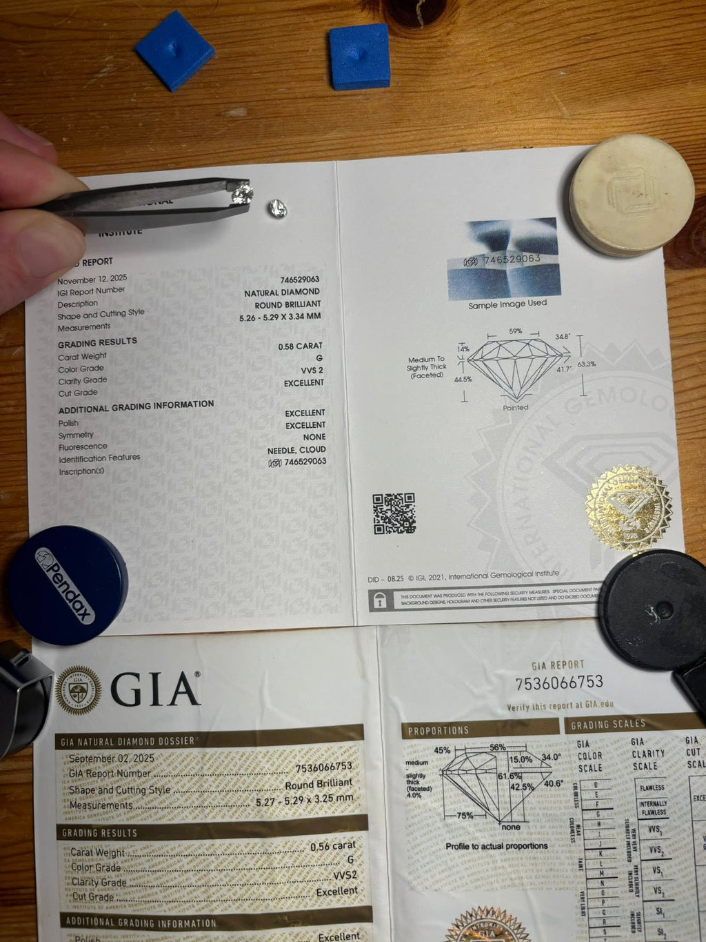 MATCHING PAIR – 1.14 CT TOTAL WEIGHT · ROUND BRILLIANT · G / VVS2 · GIA & IGI CERTIFIED · LASER-VERIFIED