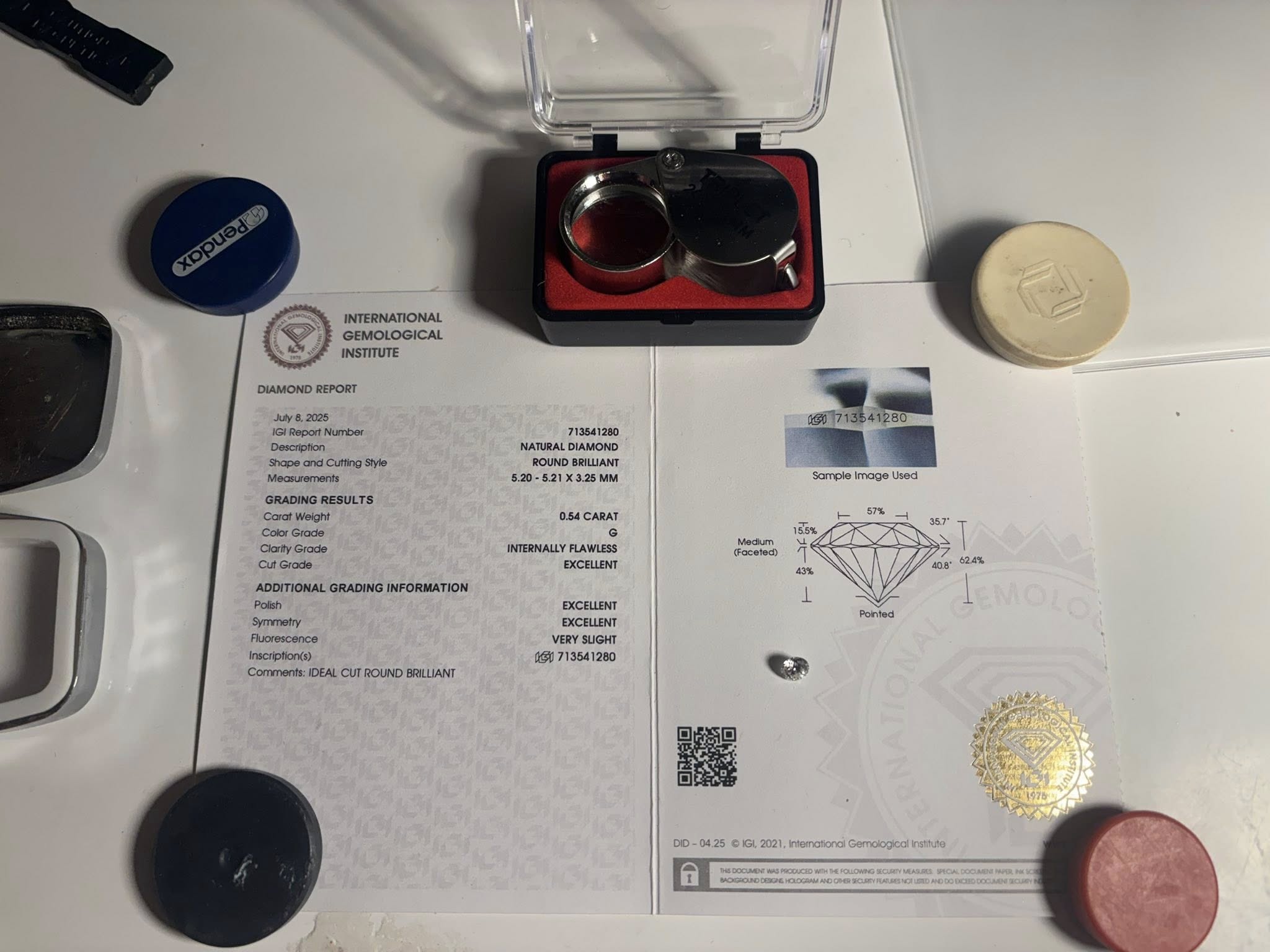 Natural Diamond 0.54 ct Round Brilliant – G / IF – 3EX – IGI Certified & Laser Inscribed