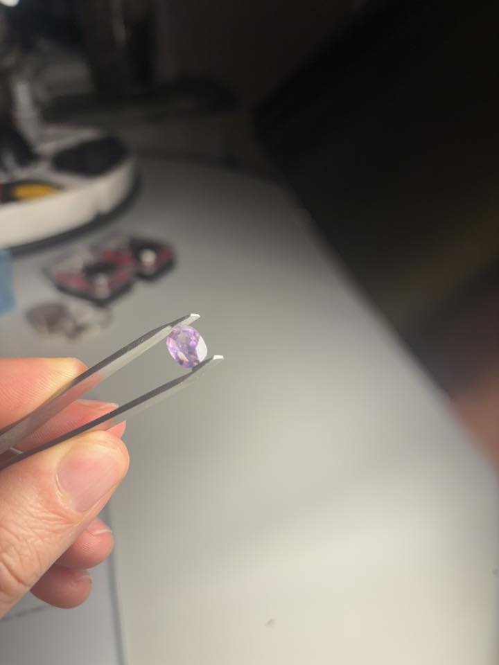 NATURAL COLOR-CHANGE SAPPHIRE – 3.07 CT OVAL CUT · TANZANIA · BELLEROPHON CERTIFIED · NO TREATMENT