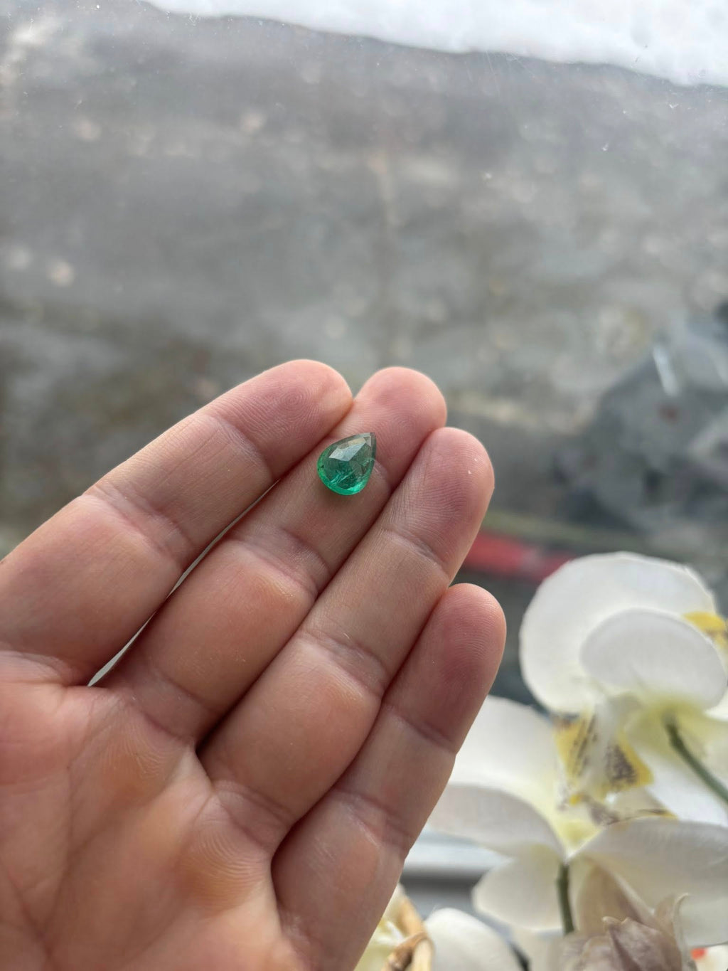 Natural Emerald 3.155 ct – Pear Cut – Bellerophon Certified