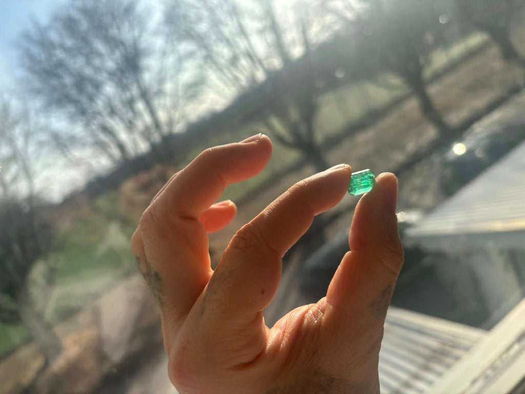 NATURAL ZAMBIAN EMERALD – 4.77 CT OCTAGONAL CUT · ZAMBIA (KAFUBU) · BELLEROPHON CERTIFIED · VIDEO INCLUDED