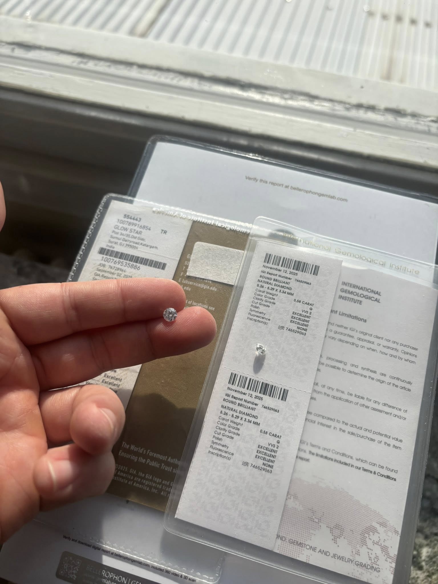 MATCHING PAIR – 1.14 CT TOTAL WEIGHT · ROUND BRILLIANT · G / VVS2 · GIA & IGI CERTIFIED · LASER-VERIFIED